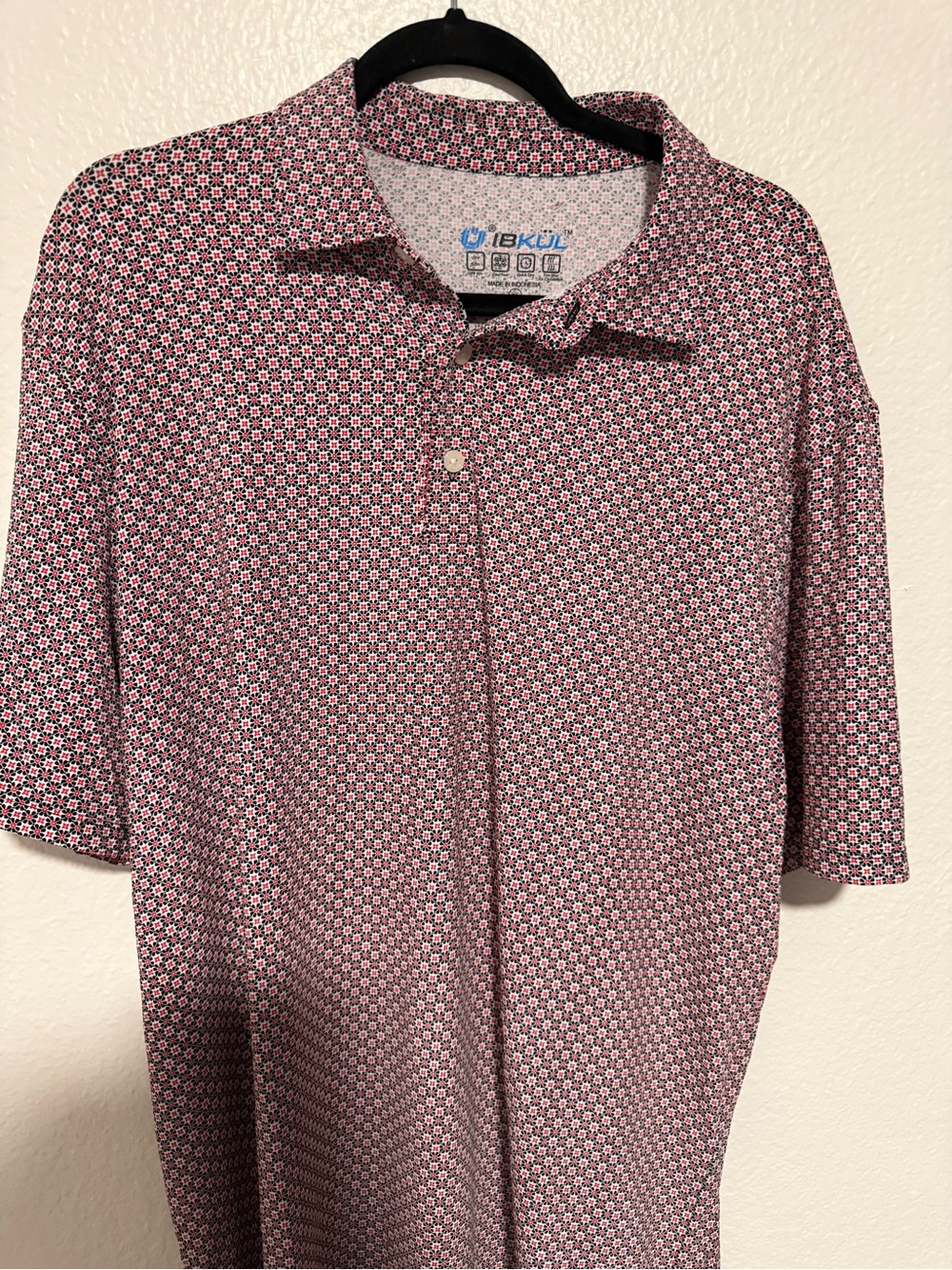 IBKUL Men's Pink Geo-Print Polo